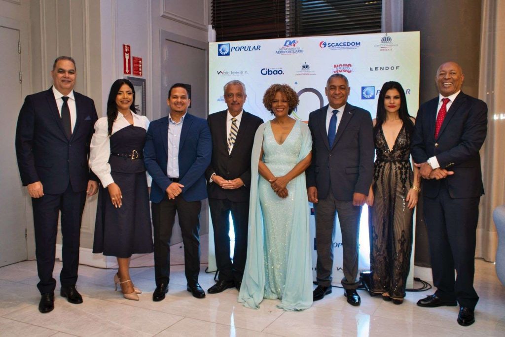 WhatsApp-Image-2025-08-29-at-10.50.50-AM-1-1024x684 Marivell Contreras se juramenta como presidente de ACROARTE 2025-2027