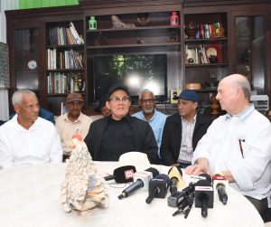 Hipólito Mejía apoya las demandas de los profesionales agropecuarios y se compromete a transmitirlas al presidente Luis Abinader