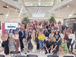 Líderes empresariales se reúnen en «Del Renacer al Liderazgo»: Un evento clave para el ecosistema emprendedor dominicano,con matices sociales.