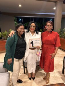 Lanzamiento de la revista ELLA TRASCIENDE: historias reales que impulsan a la mujer dominicana