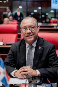 Senador por Elías Piña, Dr. Jhonson Encarnación, respalda firmemente medidas del Gobierno para proteger la frontera.