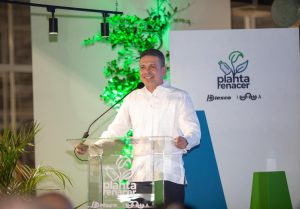 Presidente Abinader inaugura Planta Renacer, primera del Caribe en producir resina PET reciclada para alimentos; generará 500 empleos directos y 5,000 indirectos