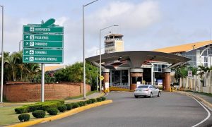 Santiago impulsa su posicionamiento turístico con el respaldo masivo a su primera guía oficial y una alianza clave con el Aeropuerto Internacional del Cibao
