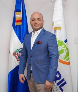 Periodista Pablo Gómez destaca avances de la comunicación dominicana