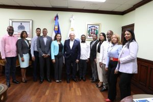 MESCyT fortalece diálogo con sectores universitarios para impulsar la transformación educativa nacional