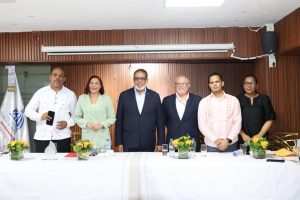 Desarrollo de la Comunidad reconoce estudiantes ganadores en concurso de cuentos y guion de cine