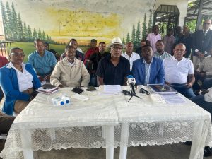 Transportistas de Los Alcarrizos rechazan exclusión de rutas alimentadoras y piden ser tomados en cuenta